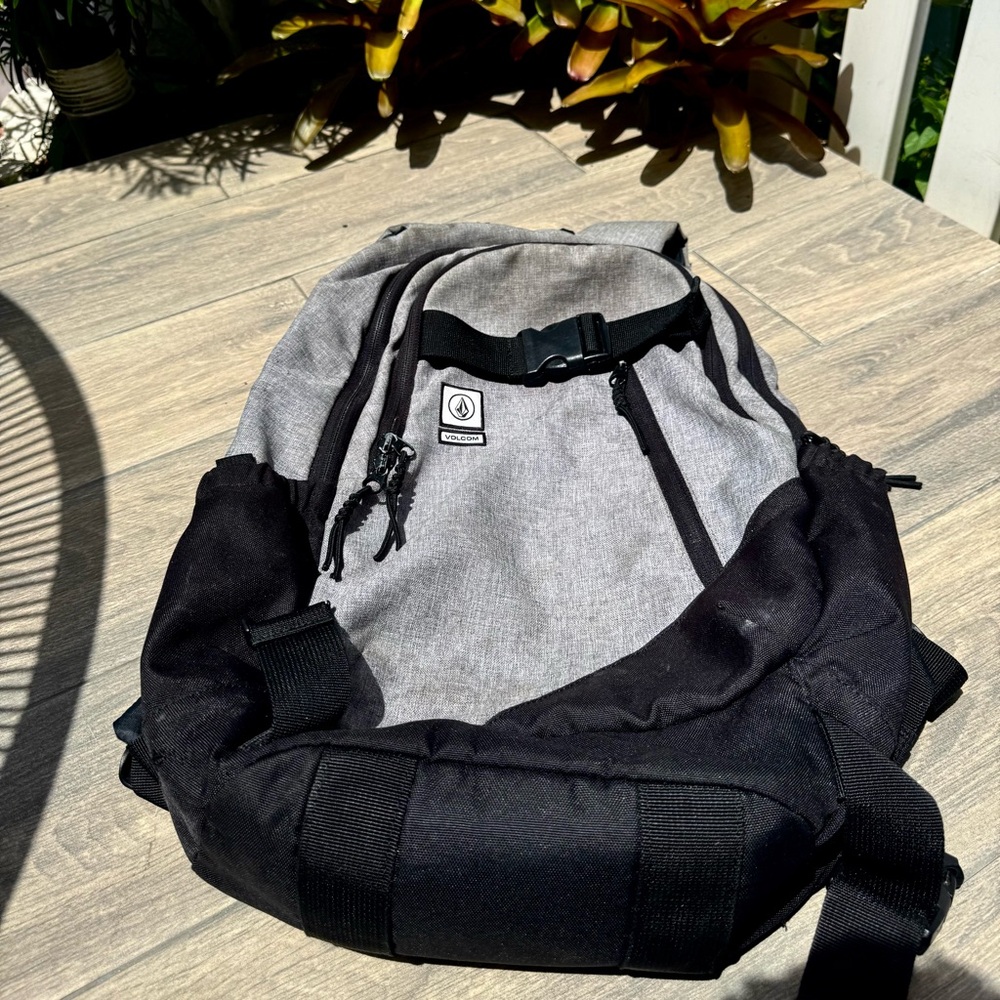 Volcom Skate-Style Backpack | Gray | Clean & Functional - Picture 2 of 2